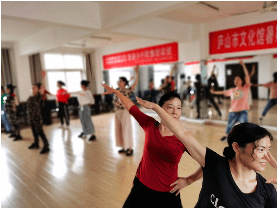 【多彩九江馆际新闻】《艺术心的精彩绽放》：熊猫体育(图7)