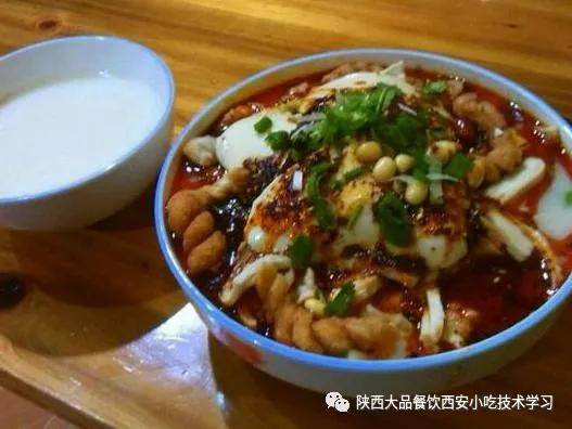 秋冬季节温暖的早餐豆花泡馍技术培训-熊猫体育首页(图3)
秋冬季节温暖的早餐豆花泡馍技术培训-熊猫体育首页(图3)