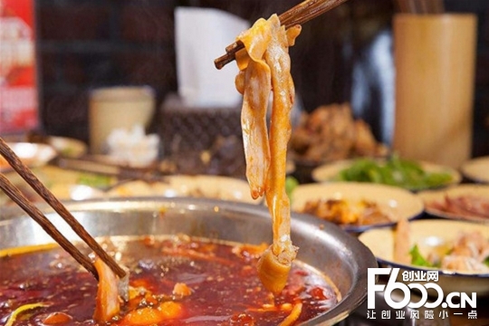 熊猫体育公司|排外情绪高涨冲击政局 难民危机让默克尔走向下台之路(图1) 熊猫体育