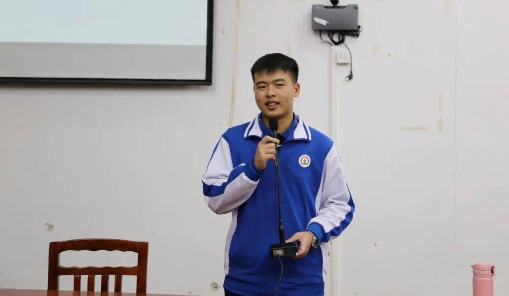 熊猫体育|
【学生干部培训班】系列一(图15)